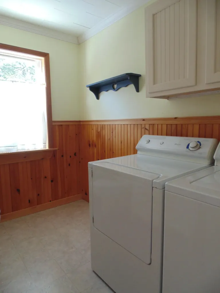 76 Kennebec Road Hampden ME 04444