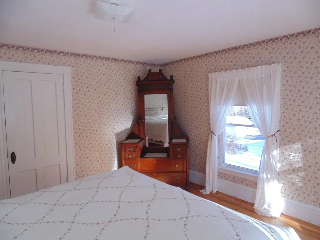 76 Kennebec Road Hampden ME 04444