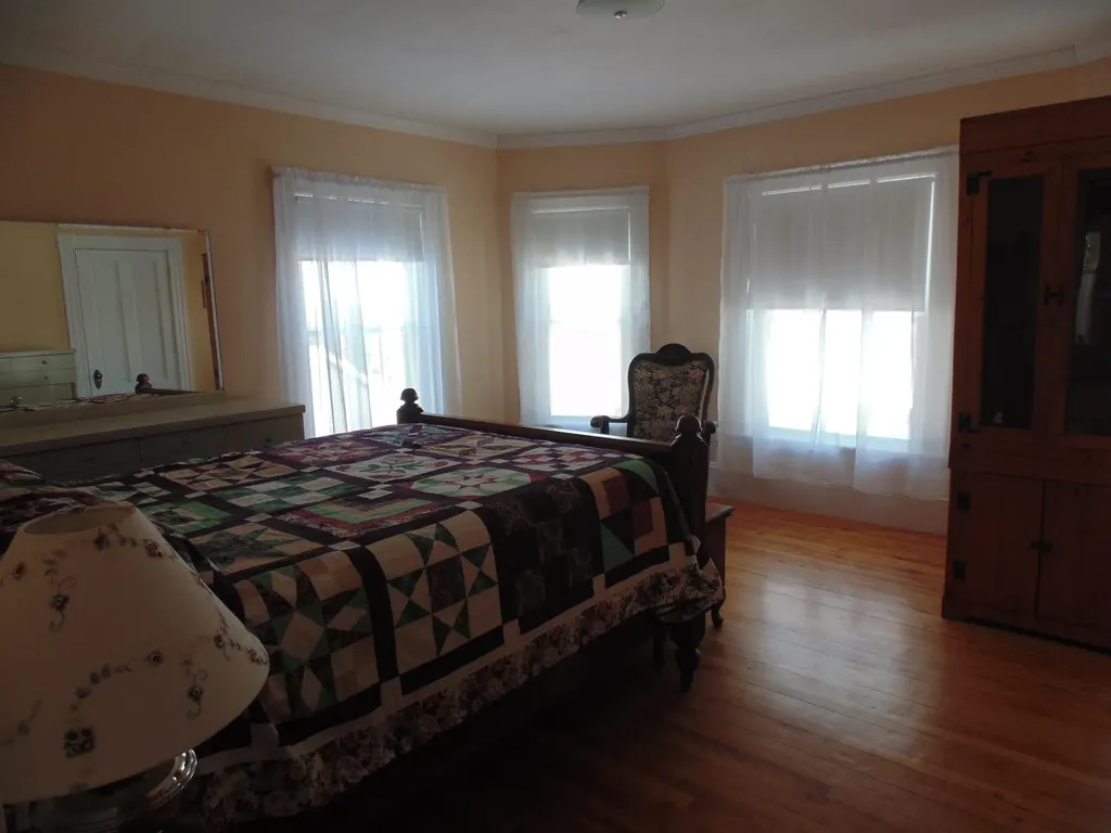76 Kennebec Road Hampden ME 04444