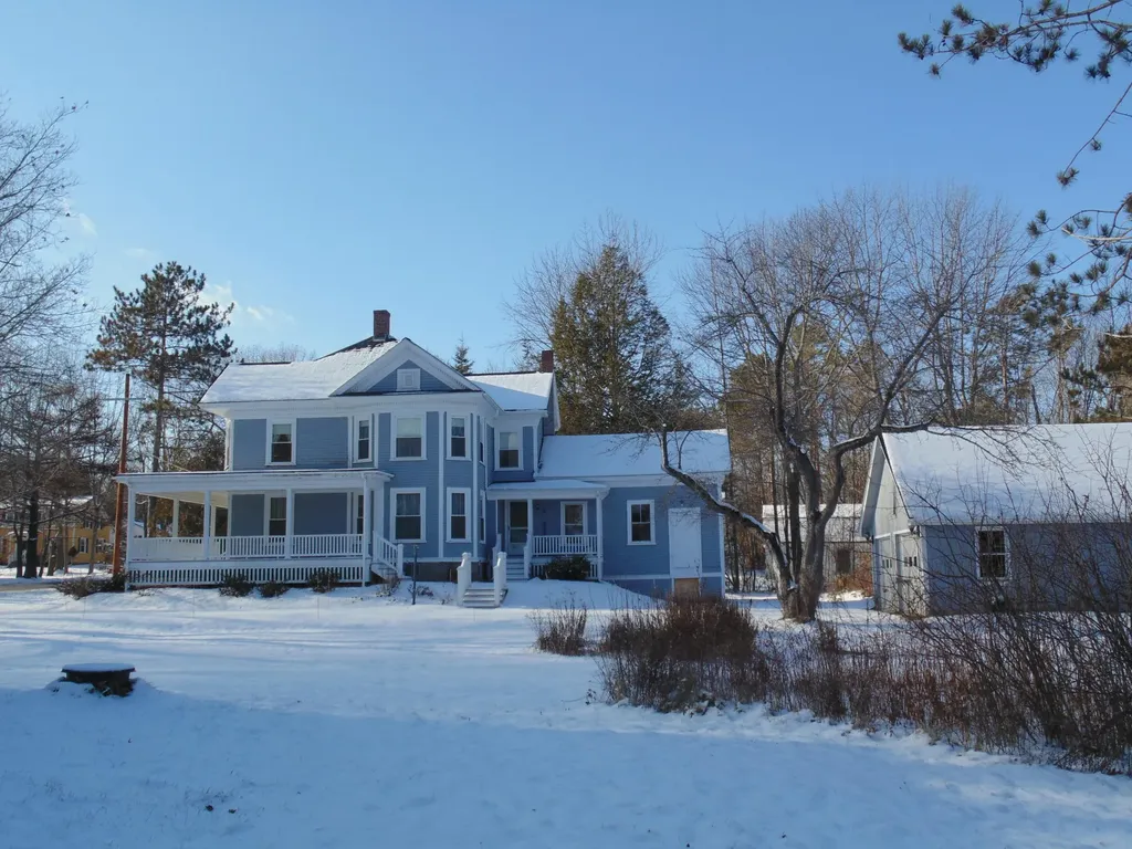 76 Kennebec Road Hampden ME 04444