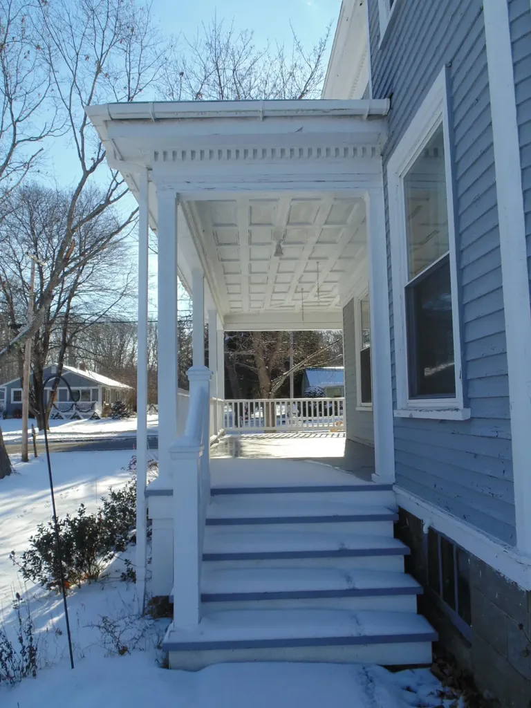 76 Kennebec Road Hampden ME 04444