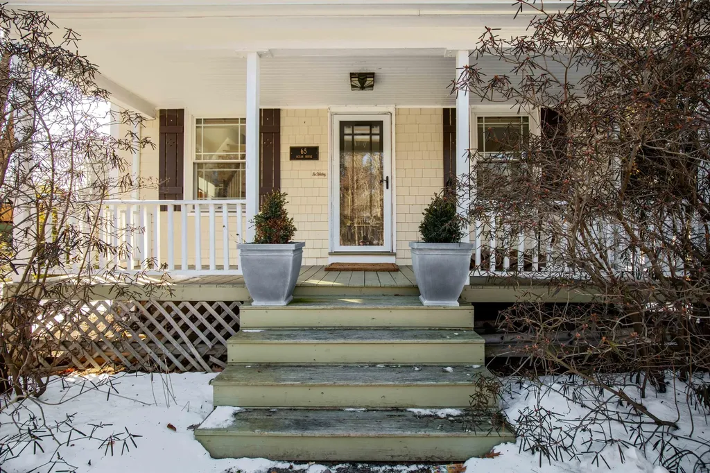 65 Ocean House Road Cape Elizabeth ME 04107