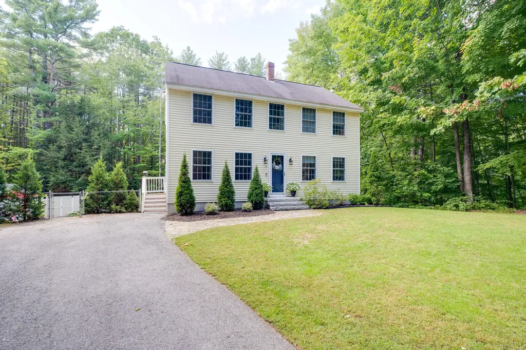 9 Paul Avenue Windham ME 04062