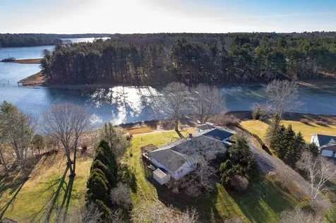 13 Ox Point Drive Kittery ME 03904