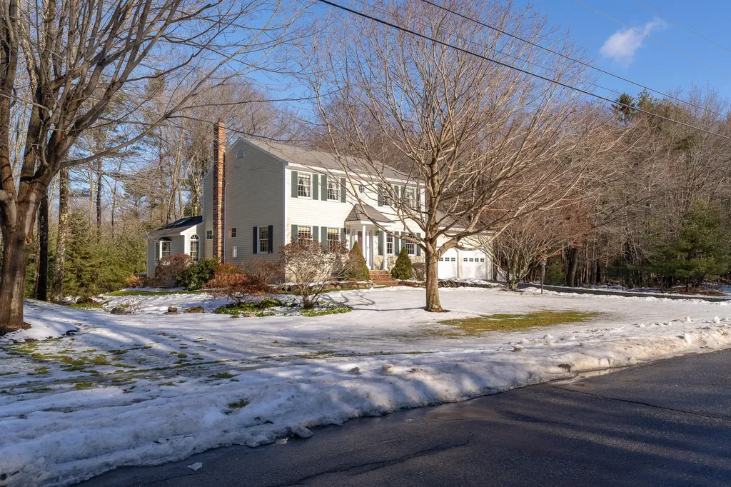39 Melden Drive Brunswick ME 04011