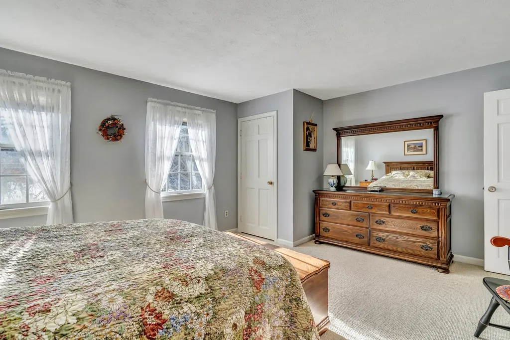 39 Melden Drive Brunswick ME 04011