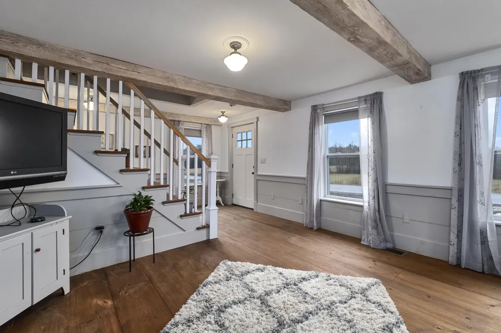 600 Manktown Road Waldoboro ME 04572