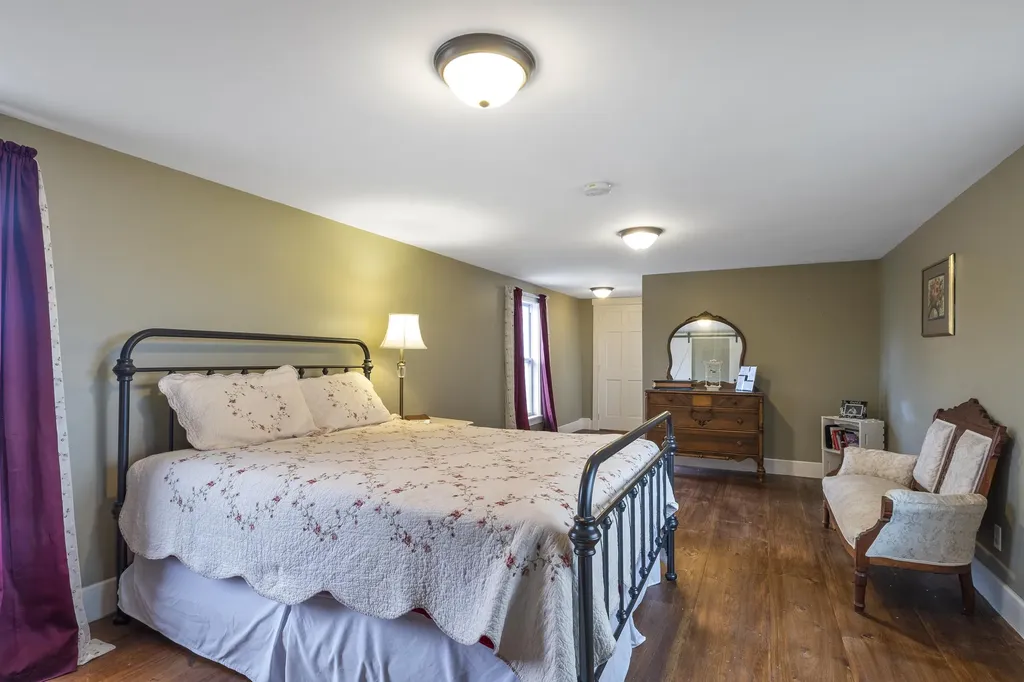 600 Manktown Road Waldoboro ME 04572