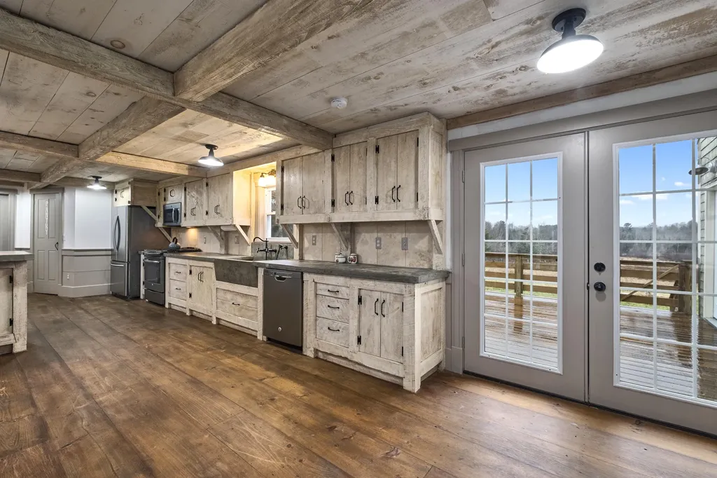 600 Manktown Road Waldoboro ME 04572