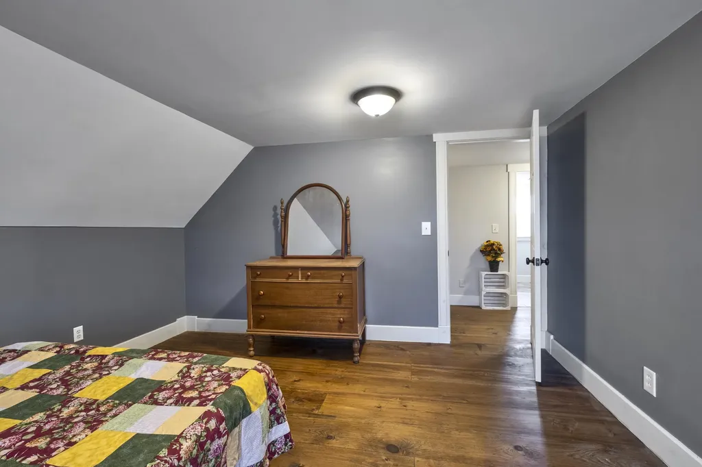 600 Manktown Road Waldoboro ME 04572