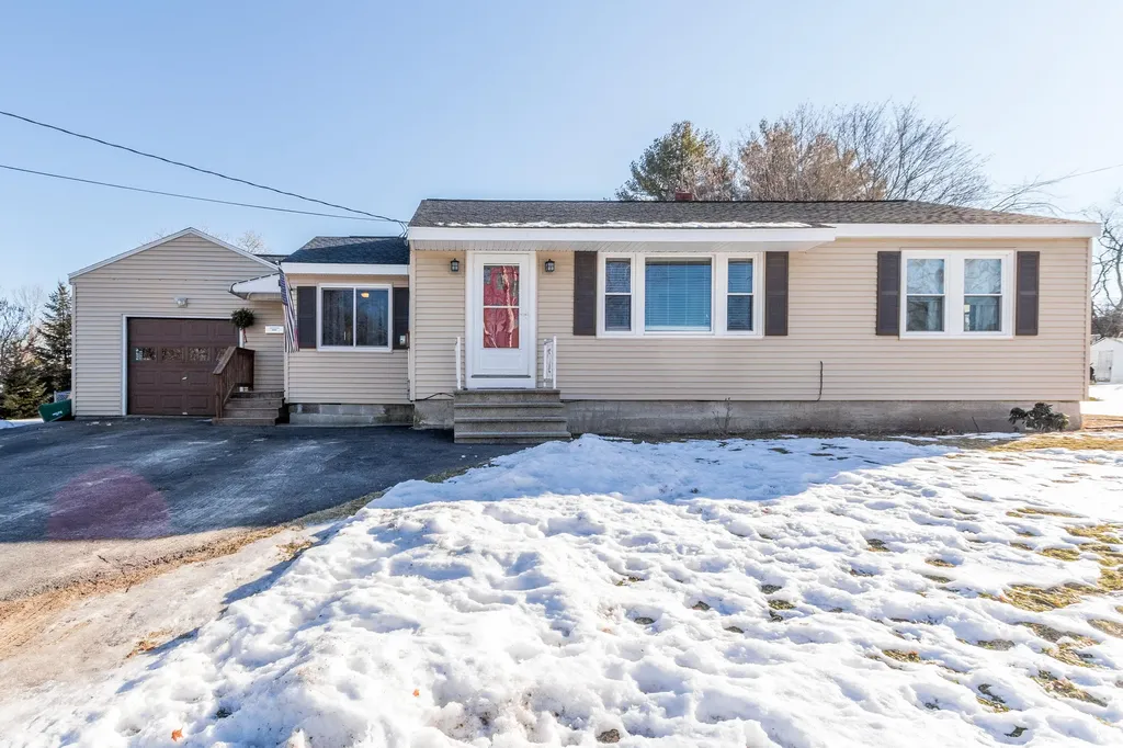 116 W Pleasant Street Westbrook ME 04092