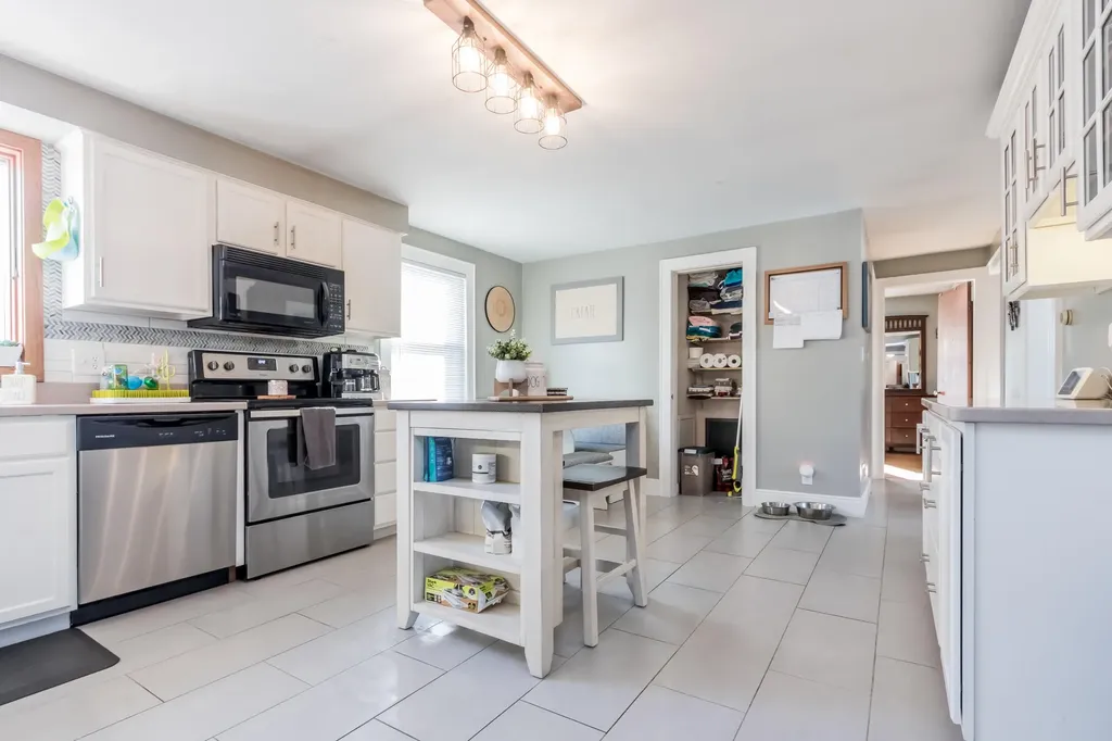 116 W Pleasant Street Westbrook ME 04092