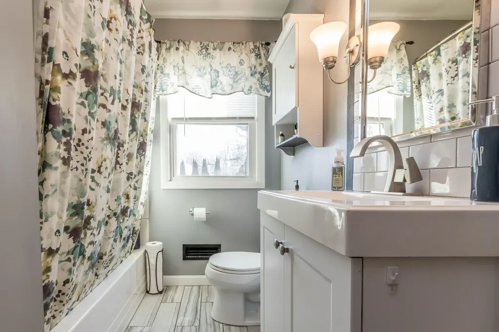 116 W Pleasant Street Westbrook ME 04092