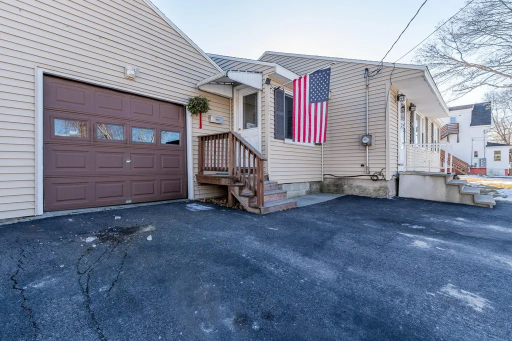 116 W Pleasant Street Westbrook ME 04092