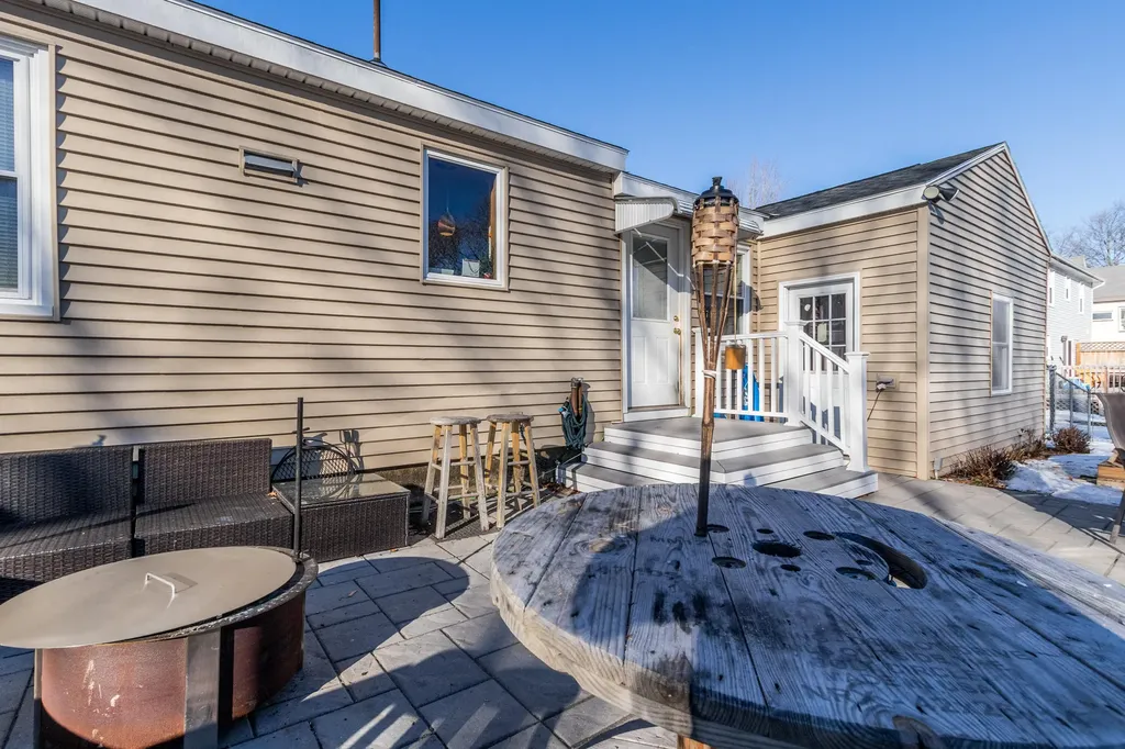116 W Pleasant Street Westbrook ME 04092