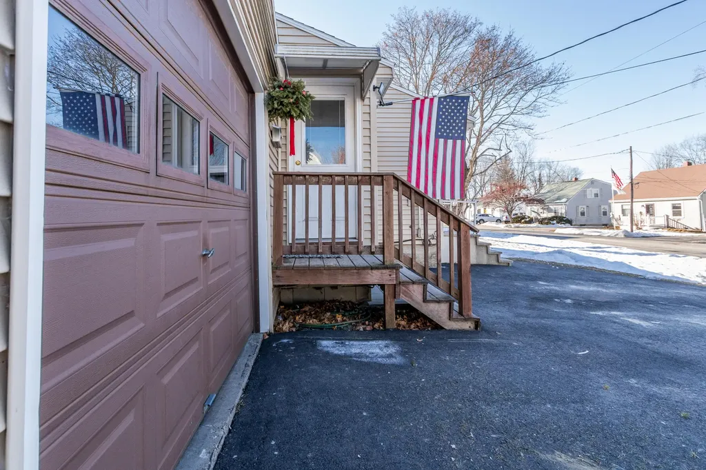116 W Pleasant Street Westbrook ME 04092