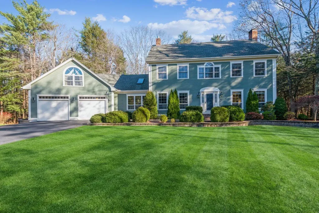 5 Vines Road Saco ME 04072