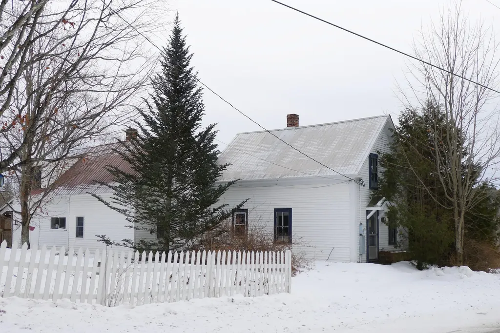 200 Smith Road Chesterville ME 04938