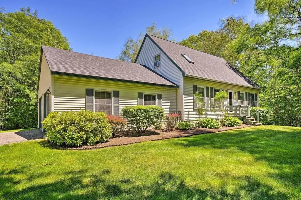 174 Bayside W Owls Head ME 04854