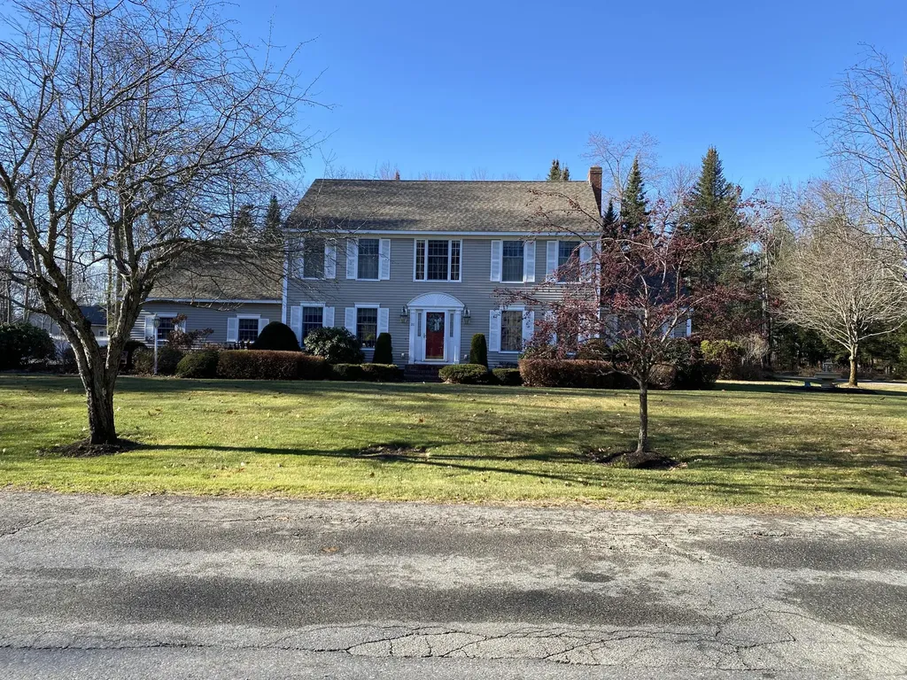26 Corbett Lane Winslow ME 04901