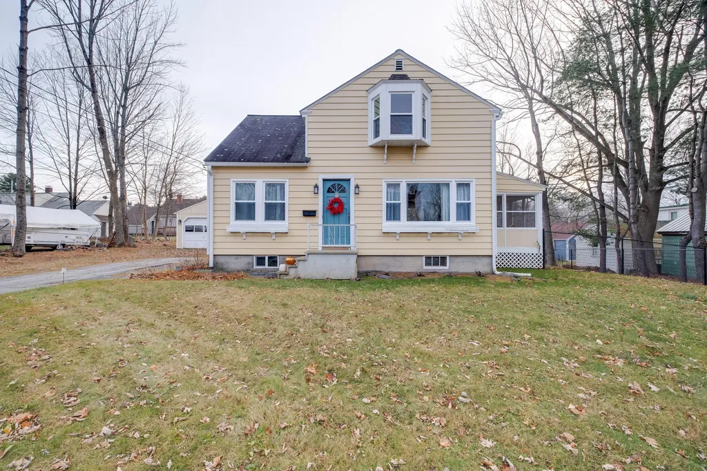 6 Third Avenue Augusta ME 04330