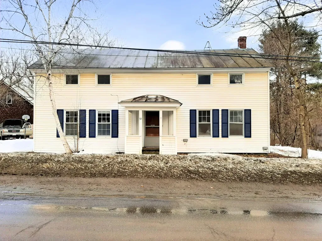 57 River Road Benton ME 04901