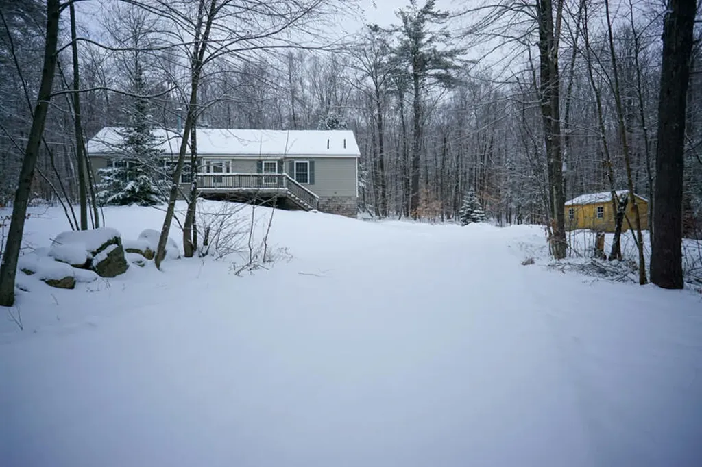 195 Peacock Road Acton ME 04001