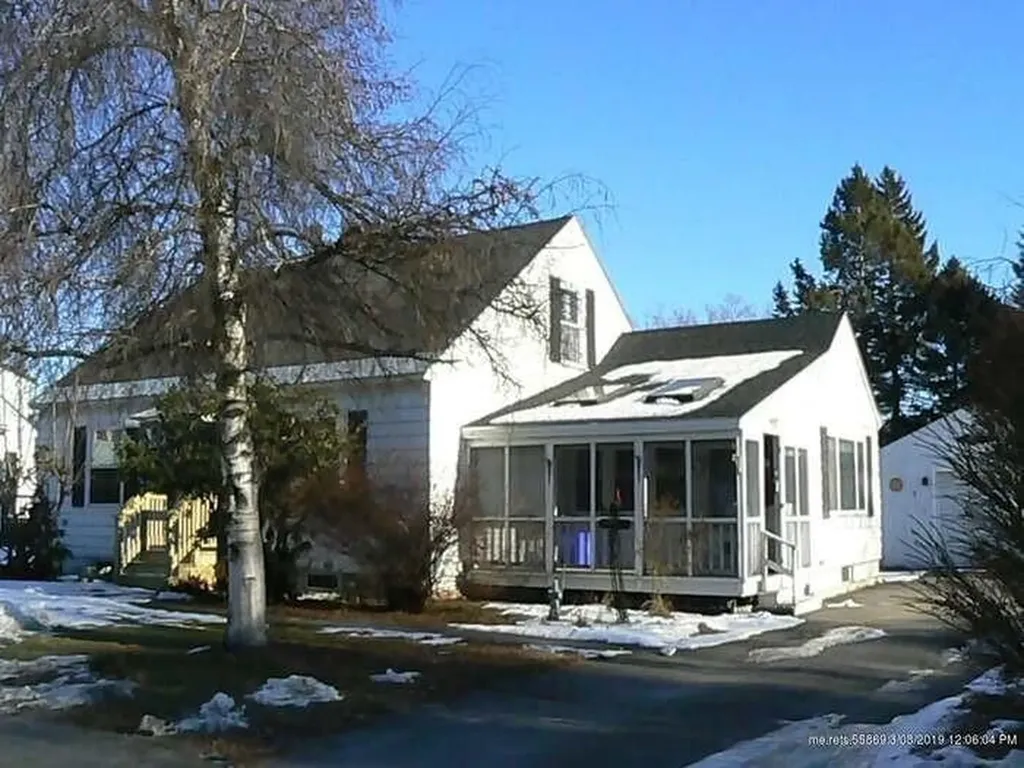 10 Collette Street Waterville ME 04901