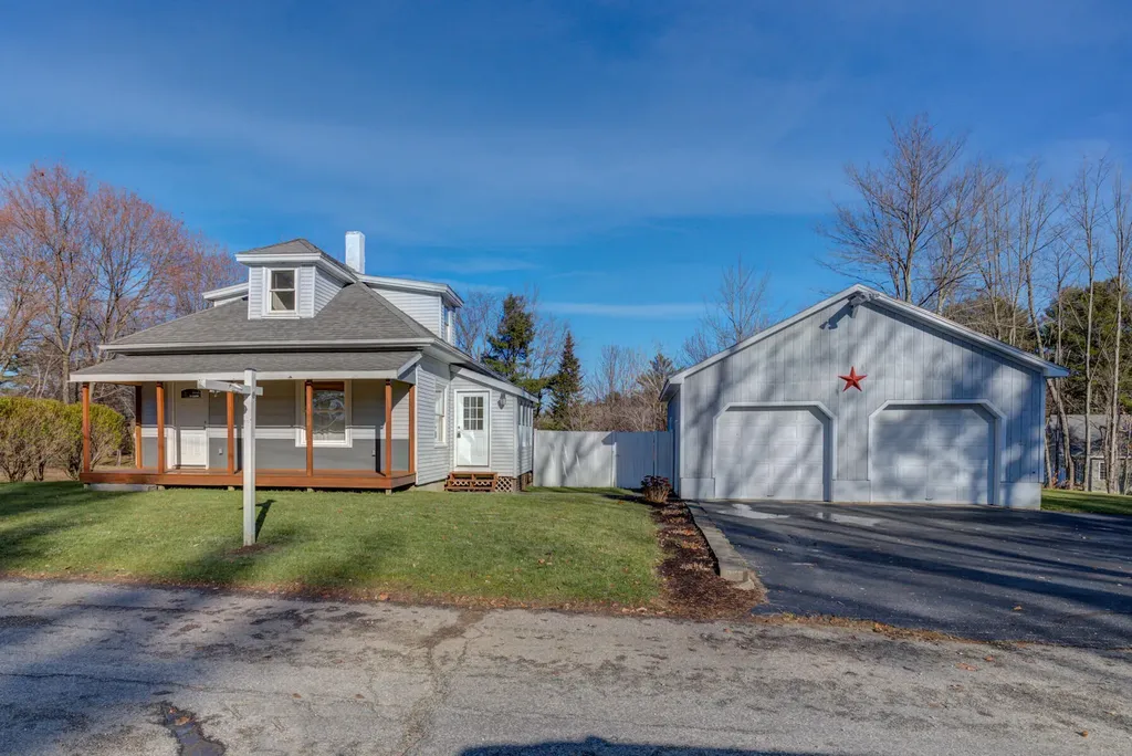 24 Braman Street Auburn ME 04210