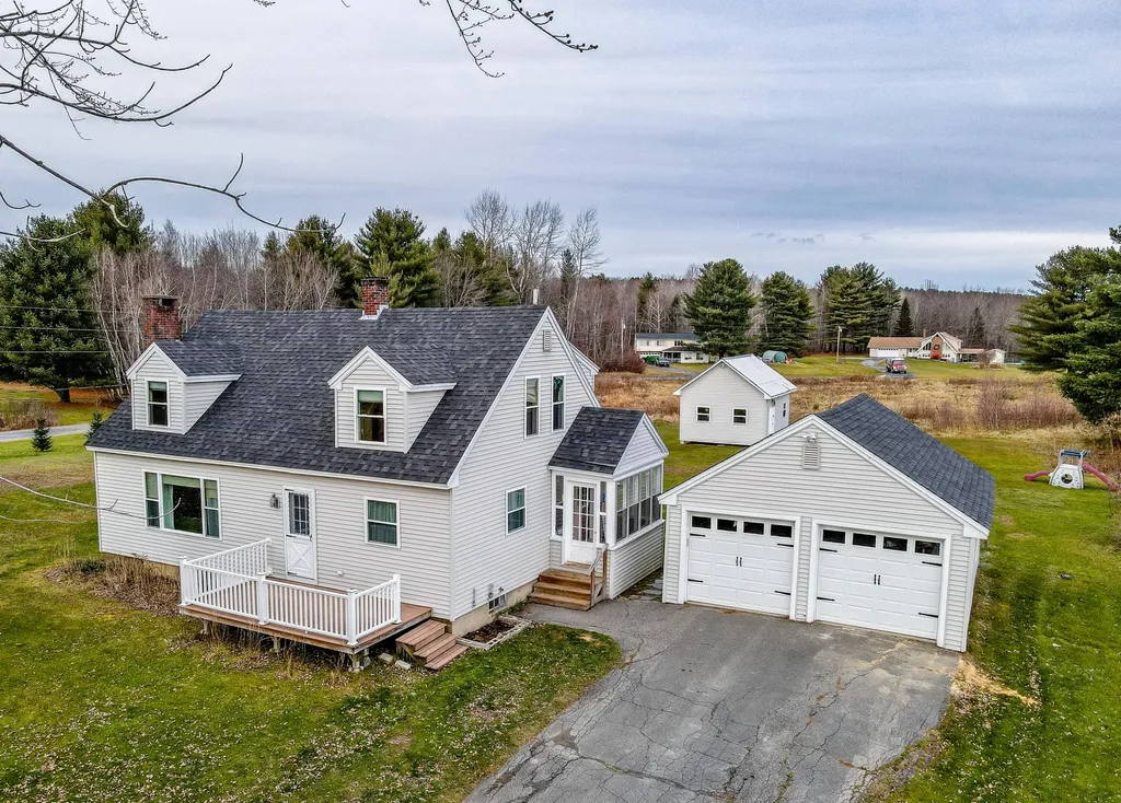 5 Webb Road Waterville ME 04901