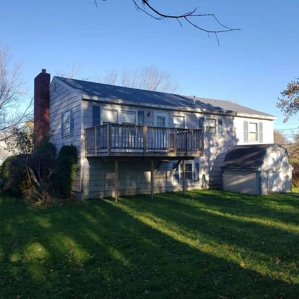 382 Howard Street Bangor ME 04401