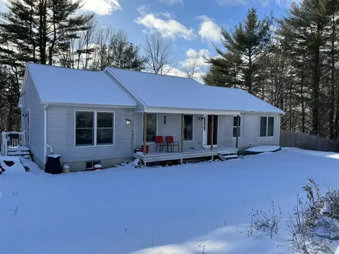51 Hyde Road Bowdoin ME 04287