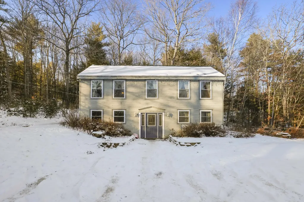 2032 Augusta Road Bowdoin ME 04287