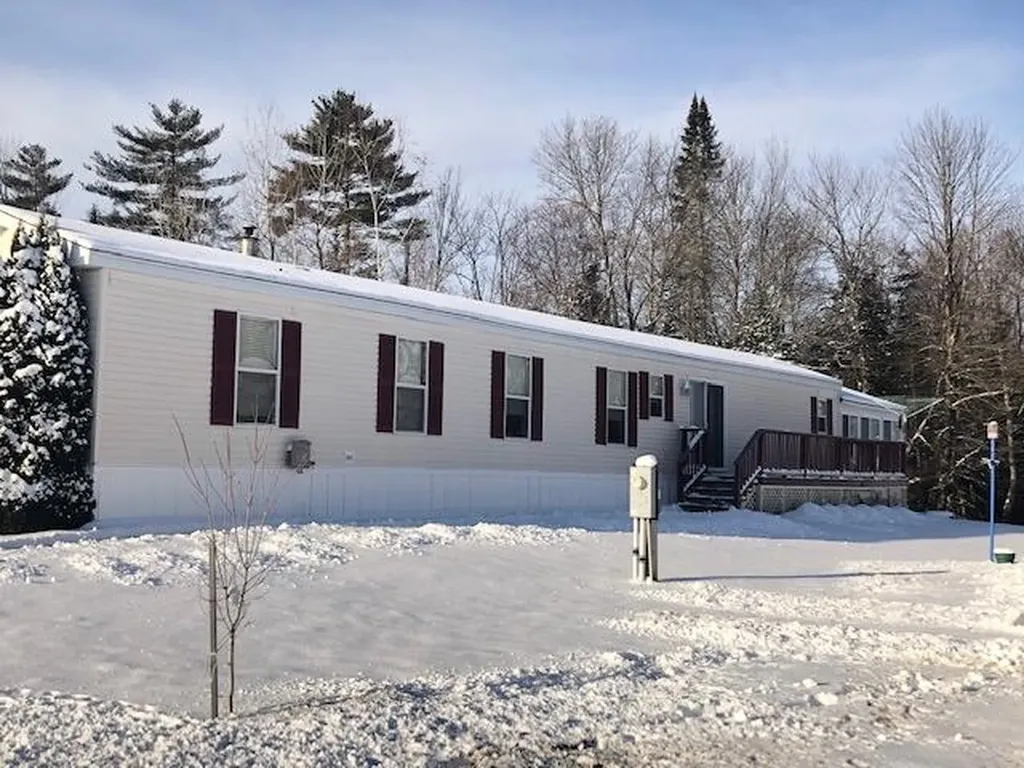 69 Forest Drive Poland ME 04274