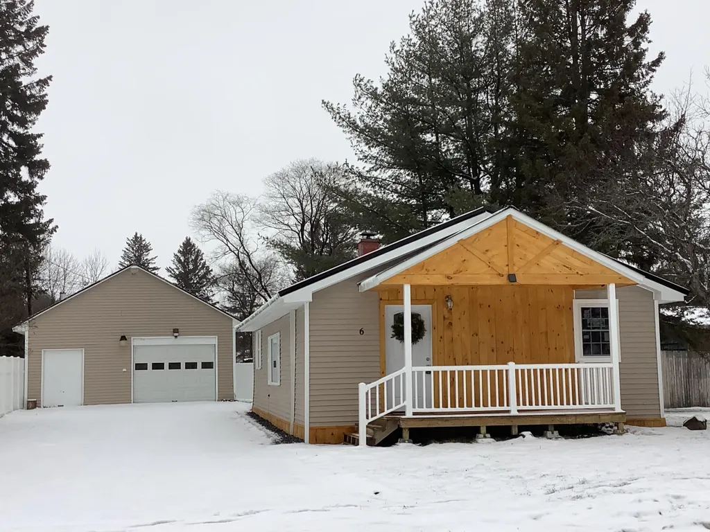6 Crestmont Circle Presque Isle ME 04769