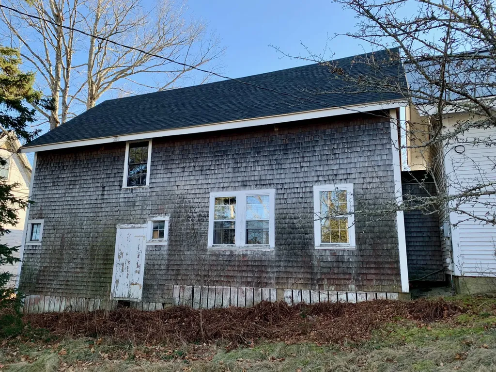 25 Cooper Street Machias ME 04654