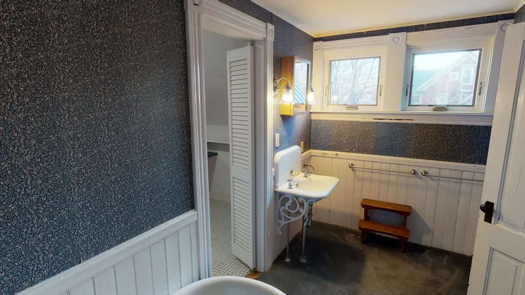 25 Cooper Street Machias ME 04654
