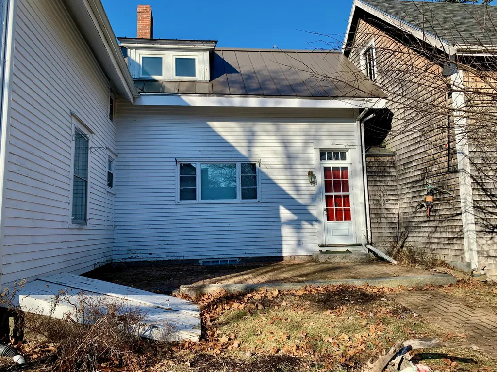 25 Cooper Street Machias ME 04654