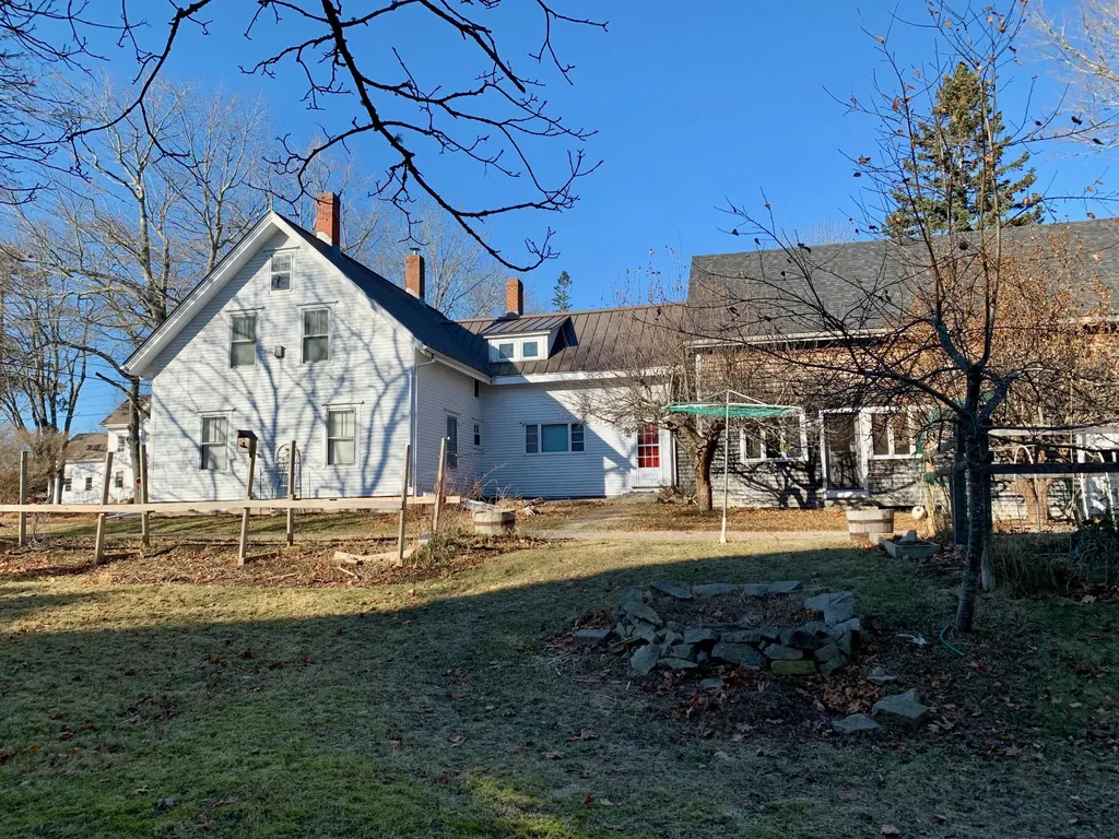 25 Cooper Street Machias ME 04654
