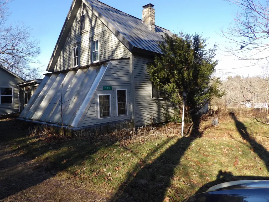 219 Southern Bay Road Penobscot ME 04476