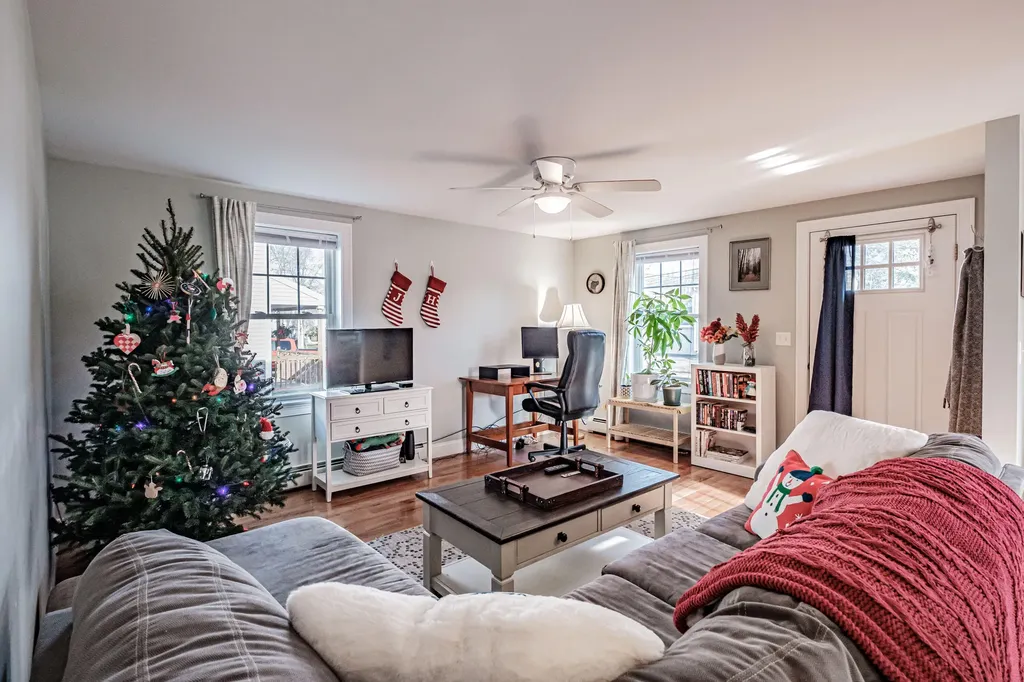 155 W Pleasant Street Westbrook ME 04092