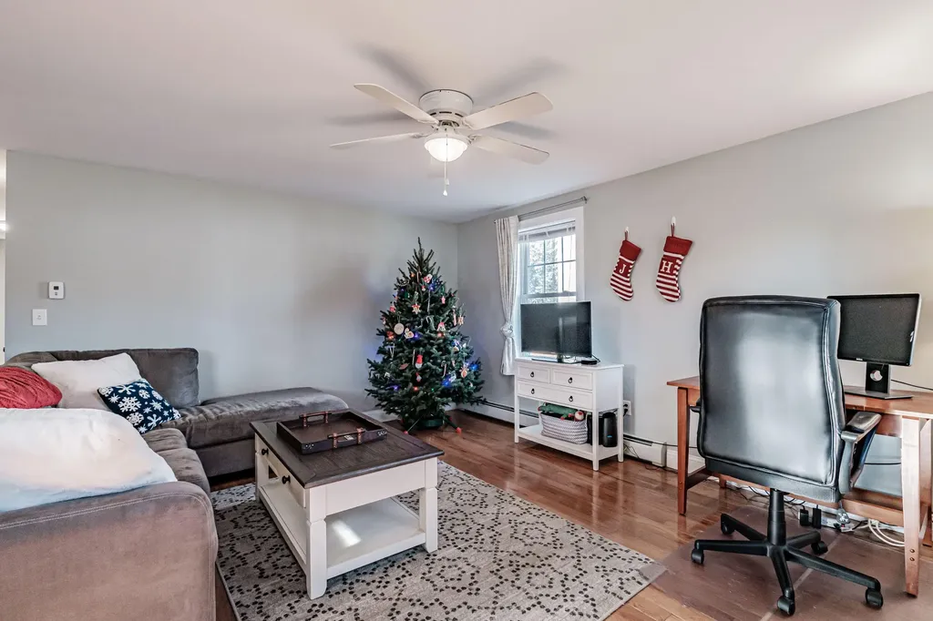 155 W Pleasant Street Westbrook ME 04092
