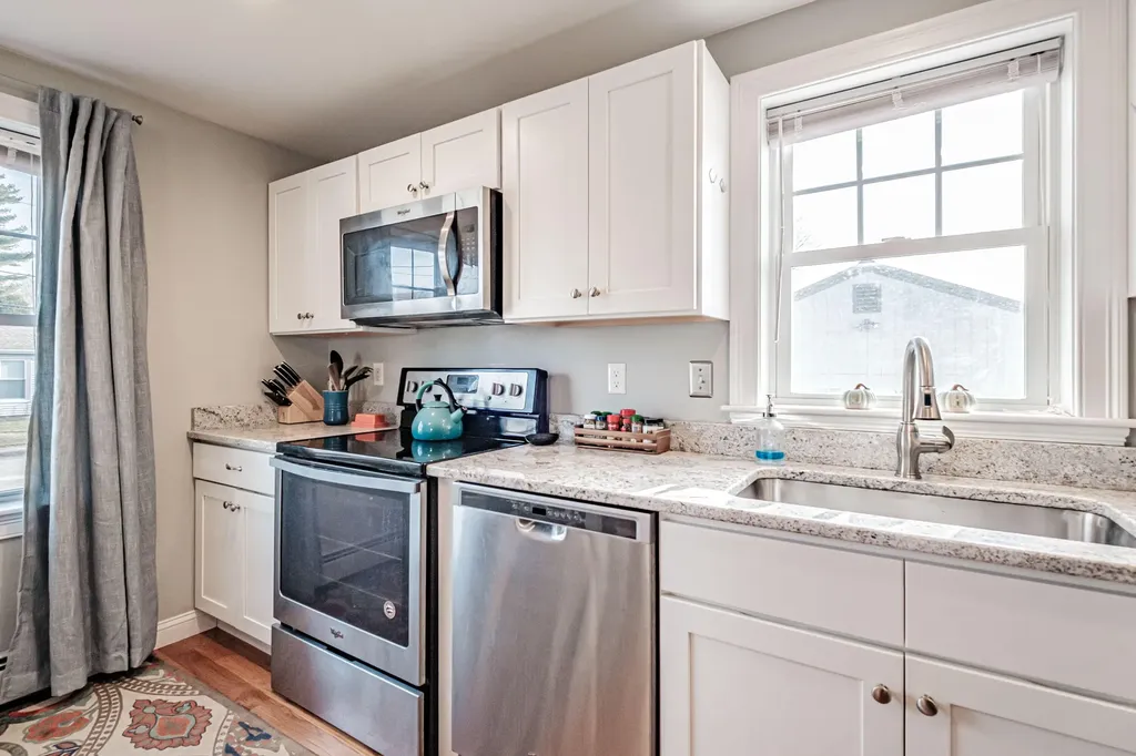 155 W Pleasant Street Westbrook ME 04092