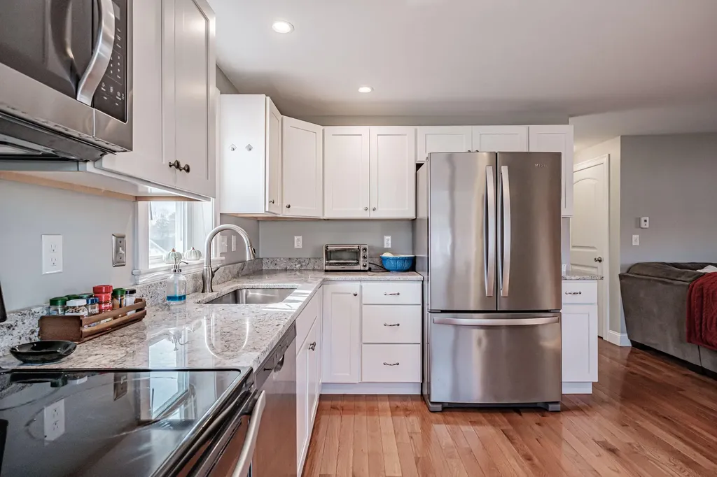 155 W Pleasant Street Westbrook ME 04092
