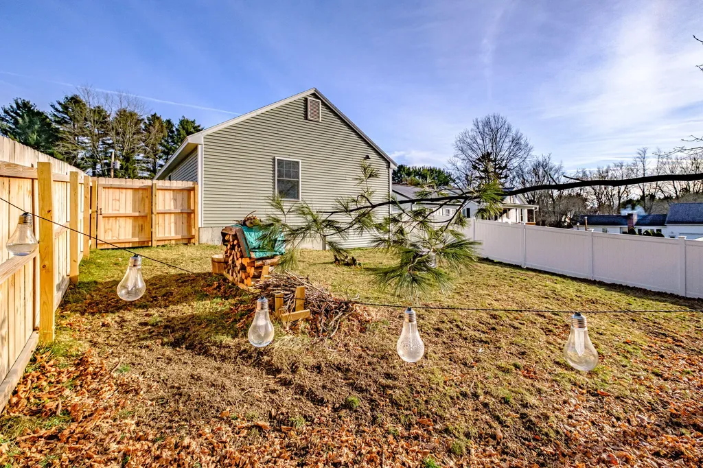 155 W Pleasant Street Westbrook ME 04092