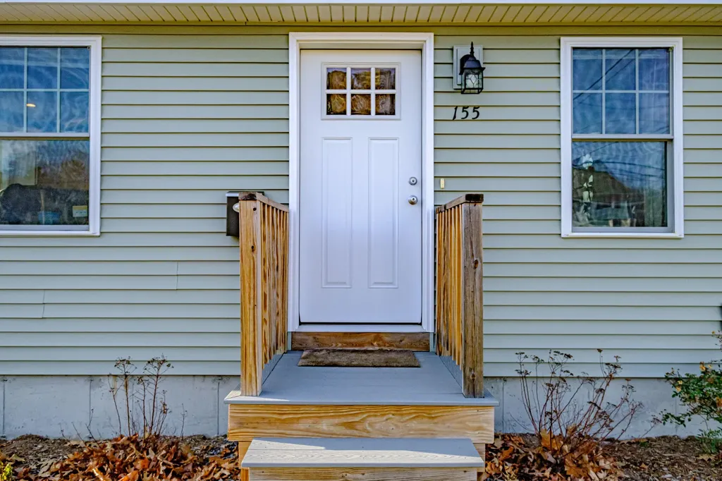 155 W Pleasant Street Westbrook ME 04092