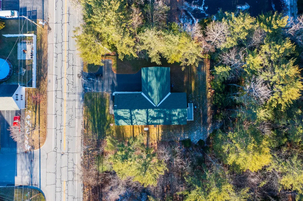 151 Pond Road Lewiston ME 04240