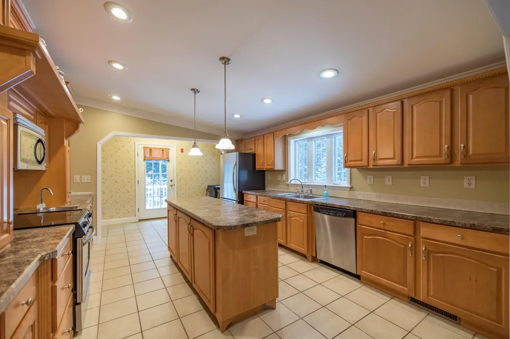 151 Pond Road Lewiston ME 04240