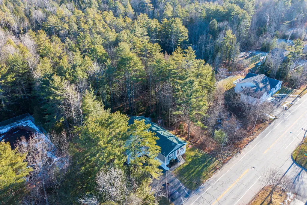 151 Pond Road Lewiston ME 04240