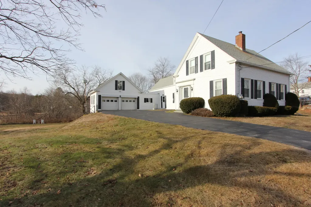 55 Main Street Sabattus ME 04280